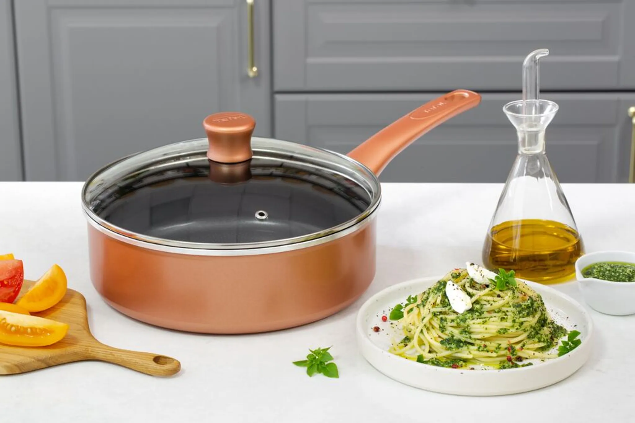 Сотейник с крышкой Tefal Performa 24 см 04190224