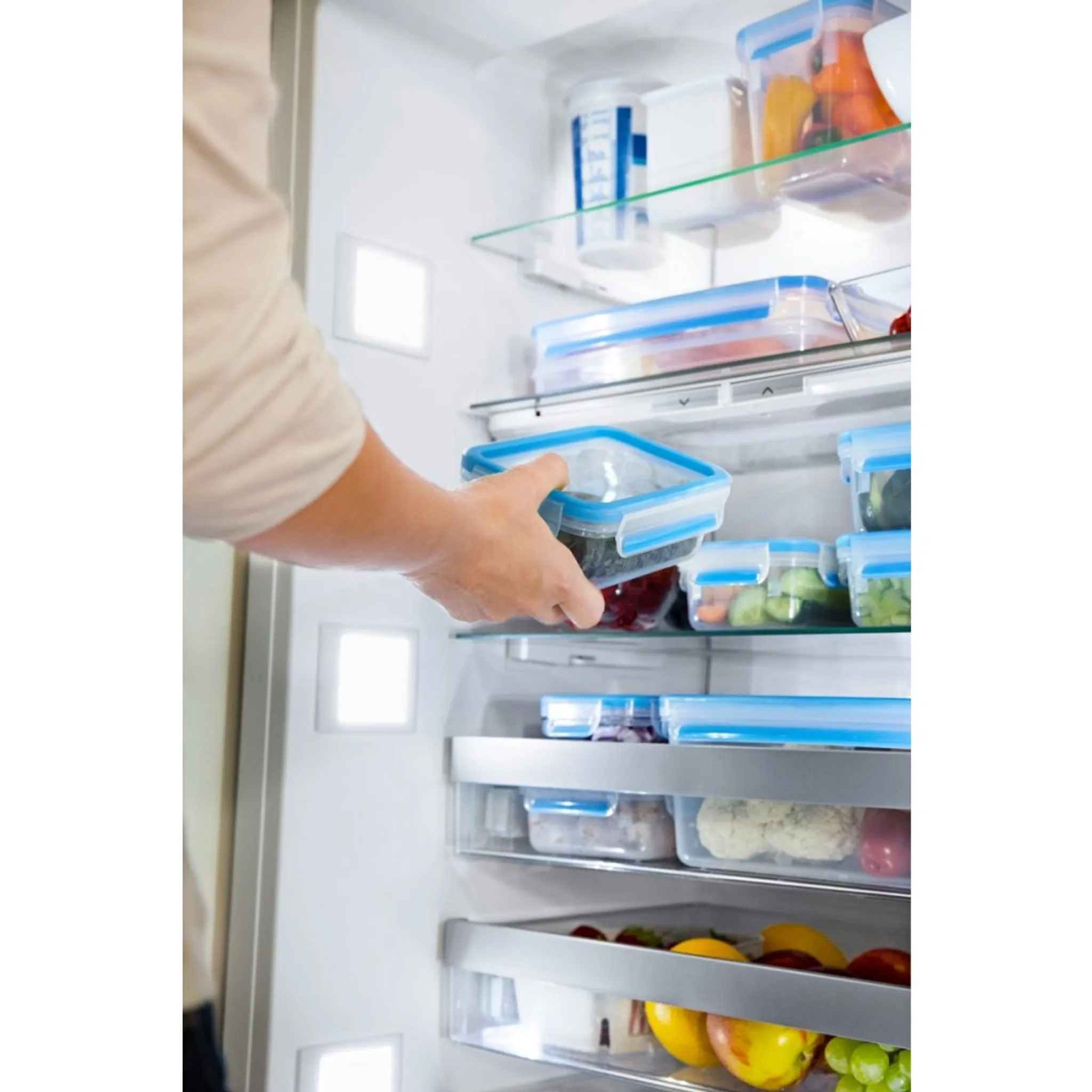 цена на Набор из 3 контейнеров Tefal CLIP&CLOSE 0.55/1/2.3л K3028912