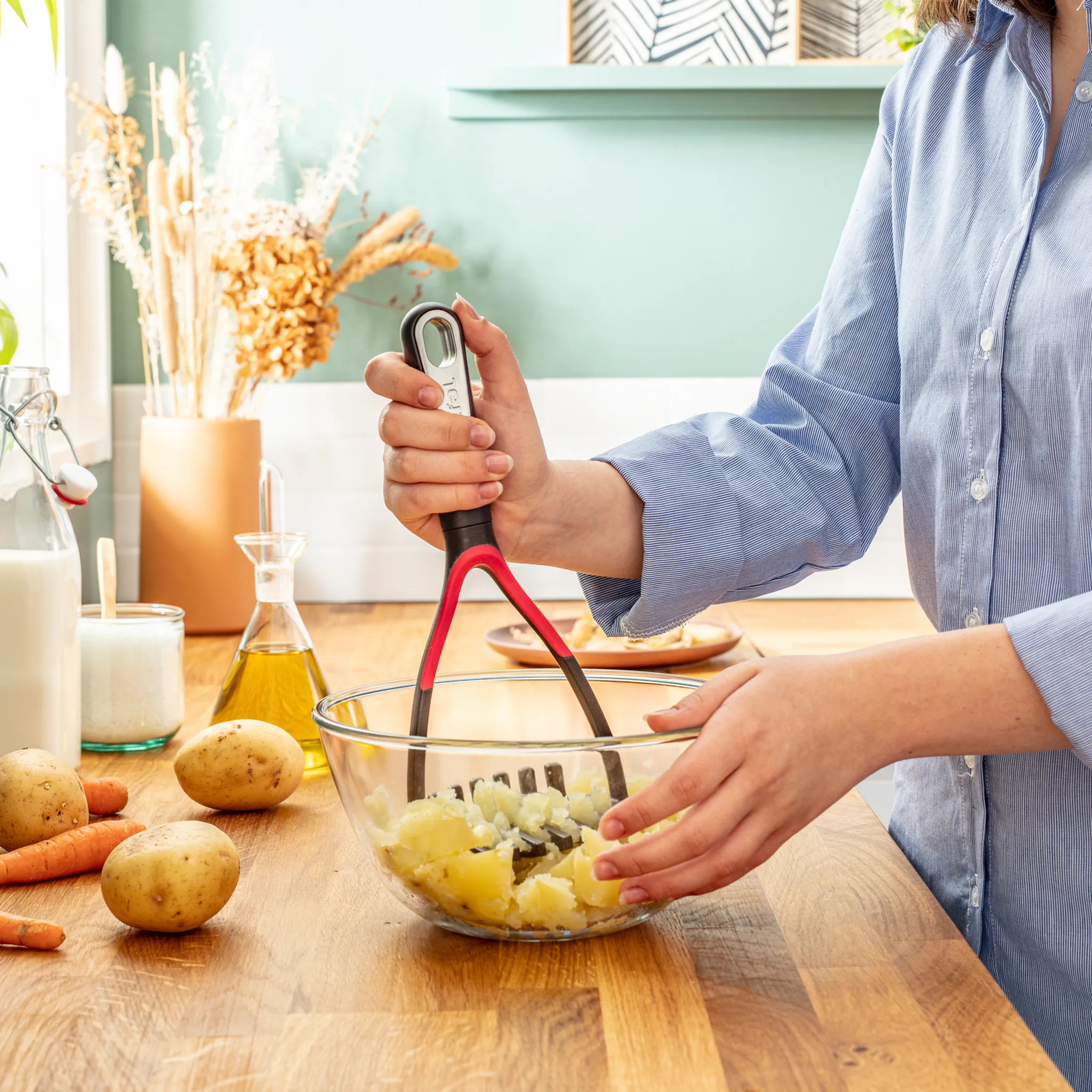 Толкушка для картофеля Tefal Ingenio K2071214 купить в официальном магазине