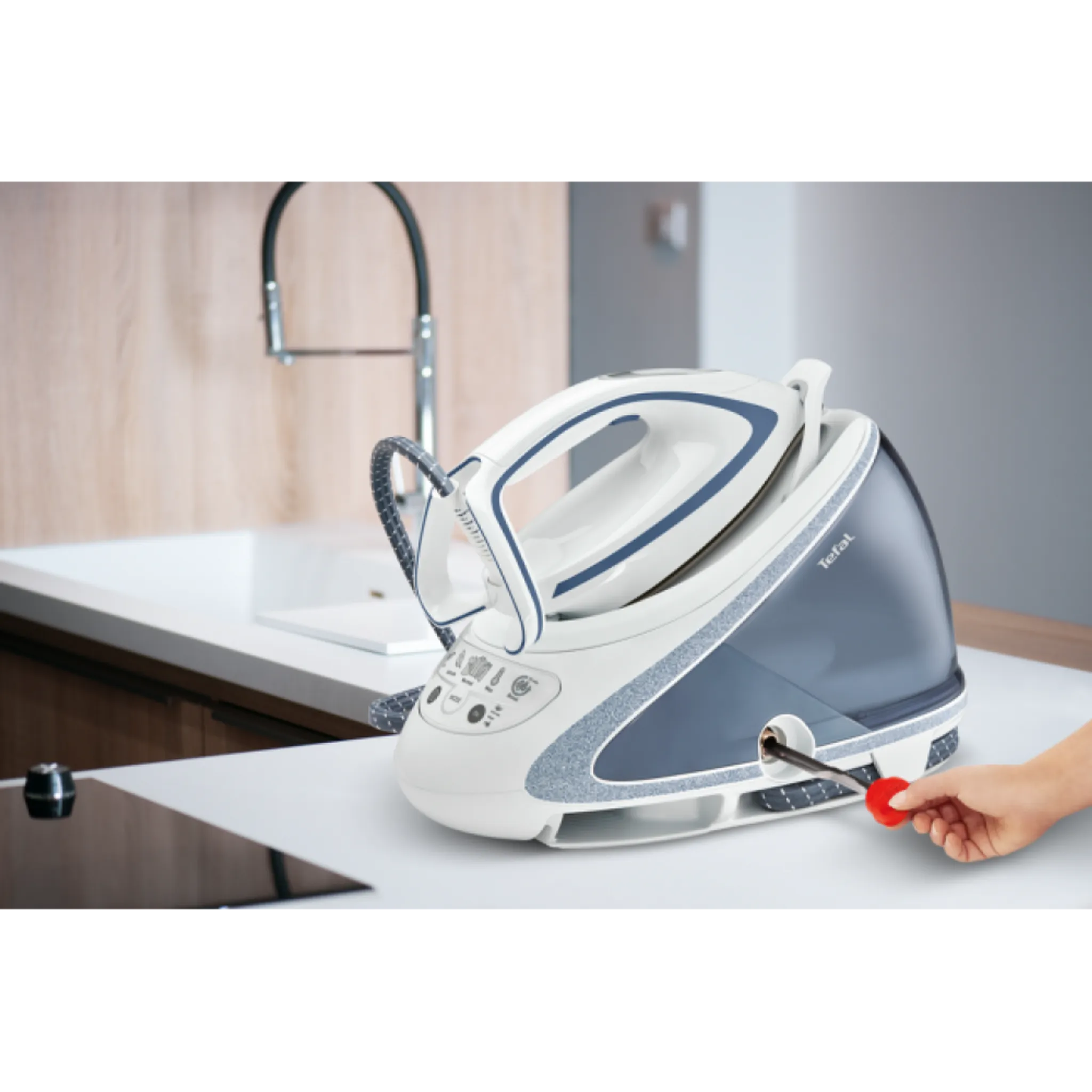 Парогенератор Tefal Pro Express Ultimate Care GV9563E0