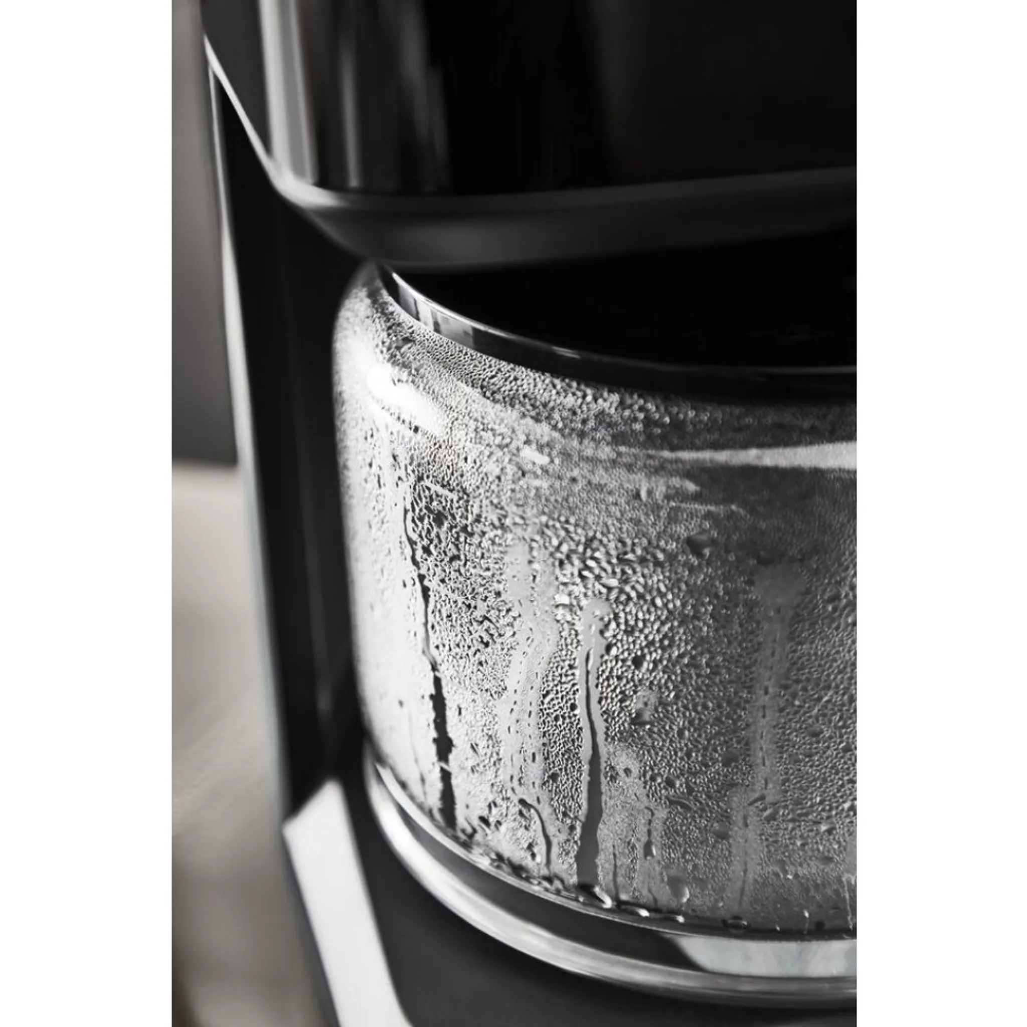 Капельная кофеварка Tefal Smart&Light CM600810