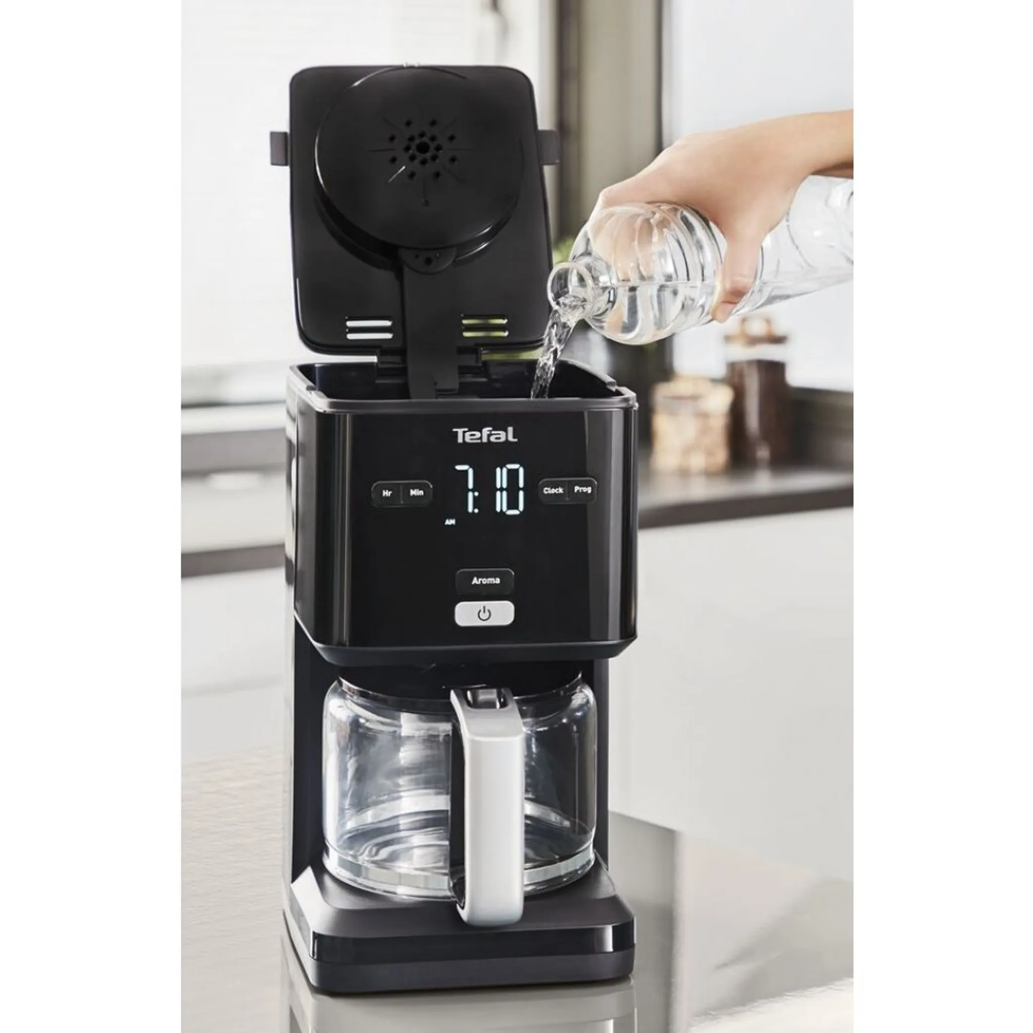Капельная кофеварка Tefal Smart&Light CM600810