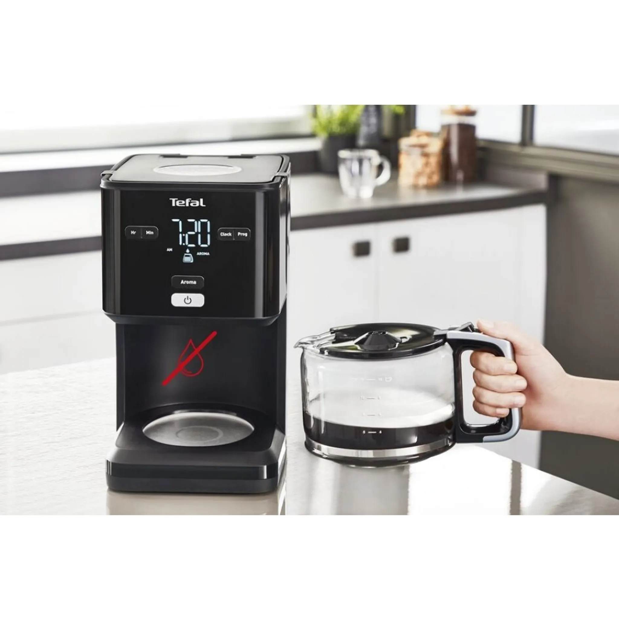 Капельная кофеварка Tefal Smart&Light CM600810