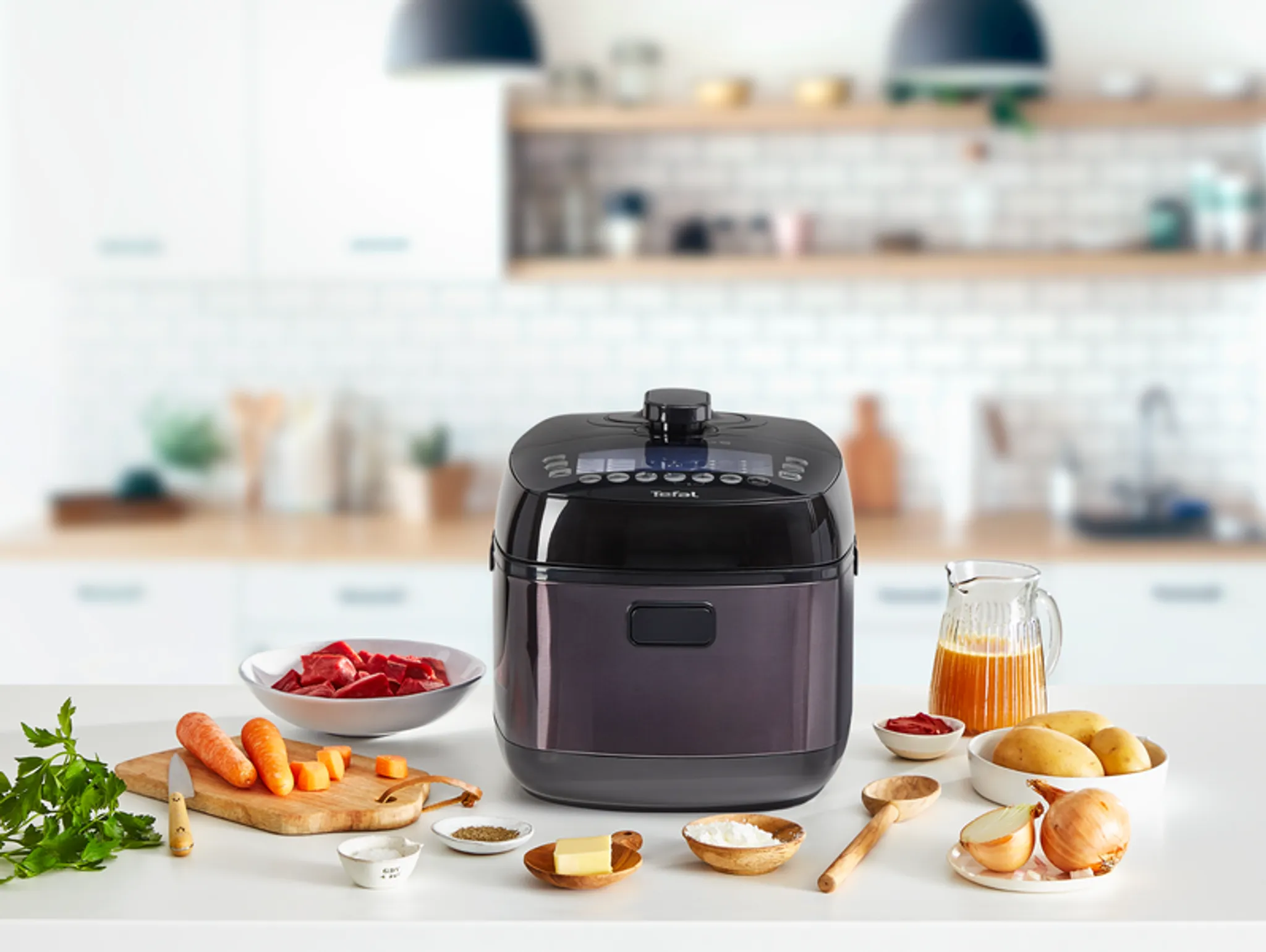 Мультиварка-скороварка Tefal Ultimate Pressure Cooker CY625D32 со сферической чашей