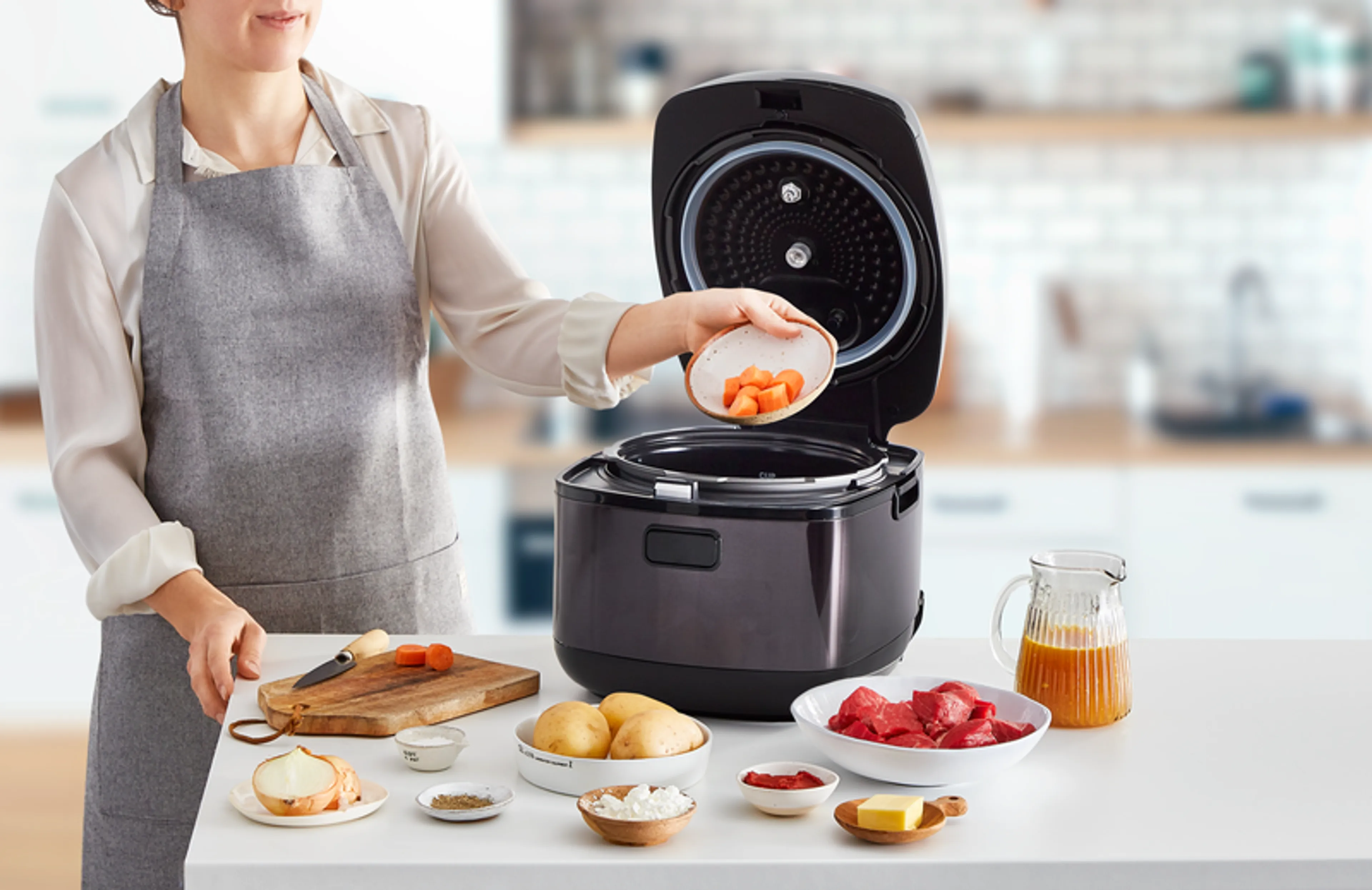 Мультиварка-скороварка Tefal Ultimate Pressure Cooker CY625D32 со сферической чашей