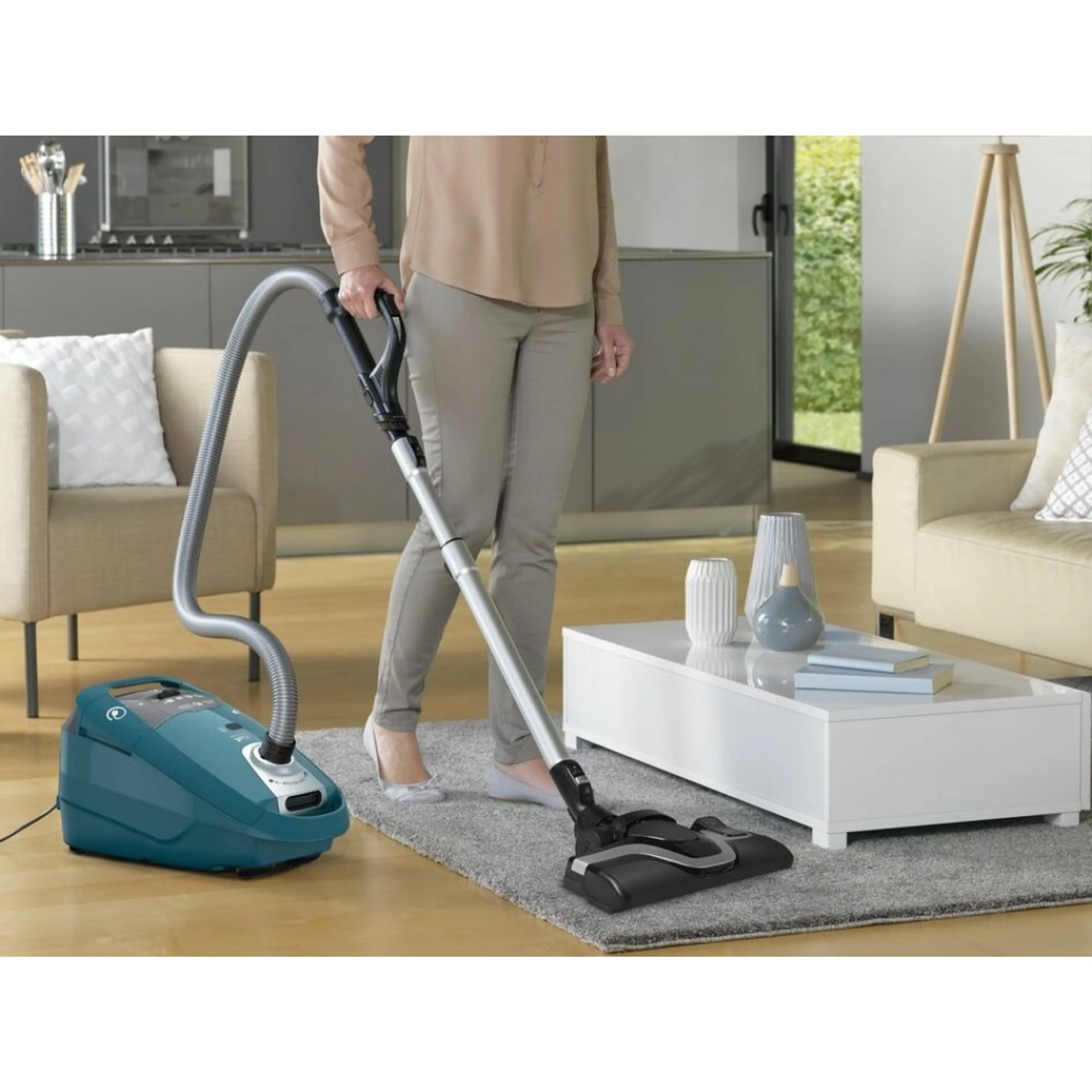 Пылесос с пылесборником Tefal Silence Force TW7752EA
