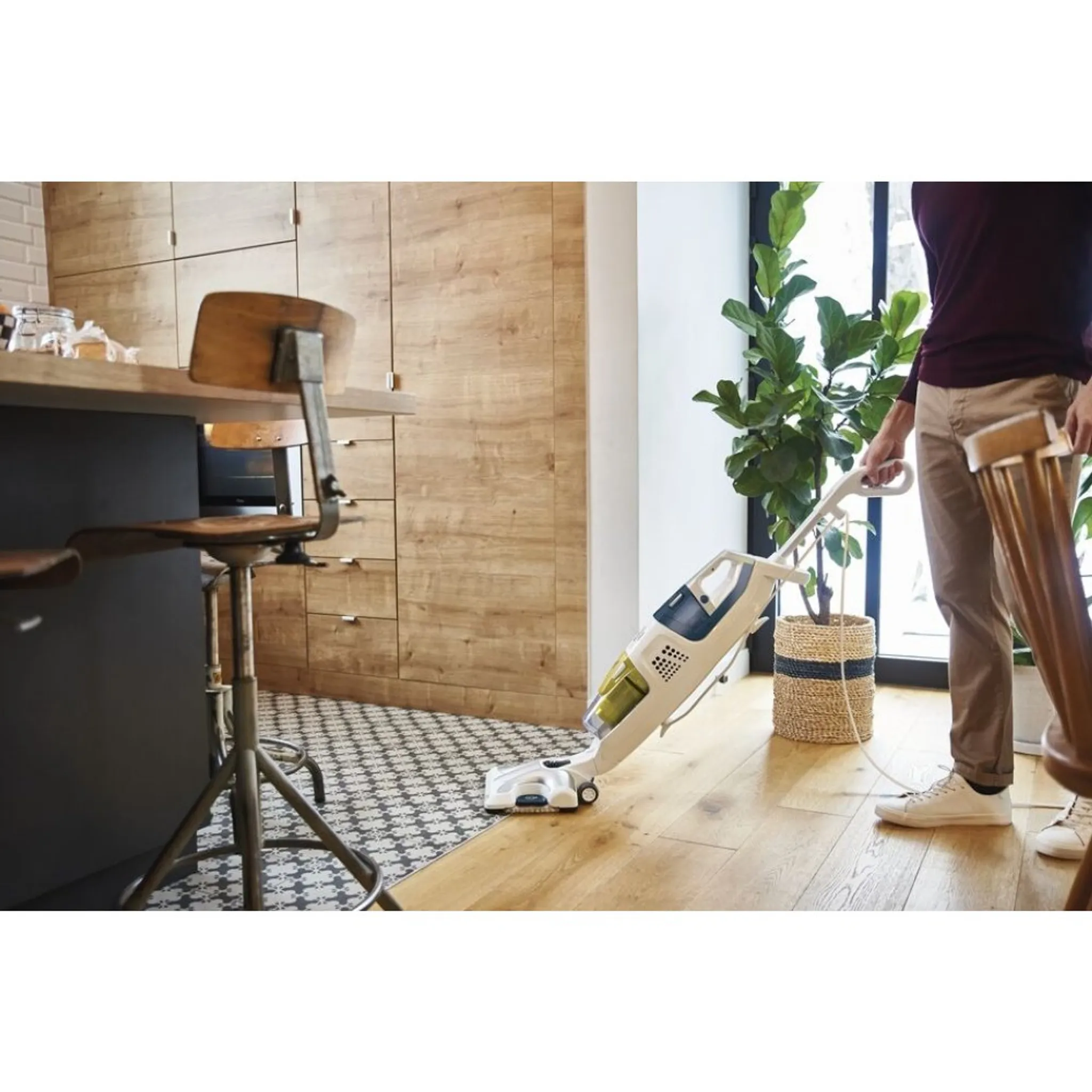 Паровой пылесос Tefal Clean & Steam Multi VP8561RH