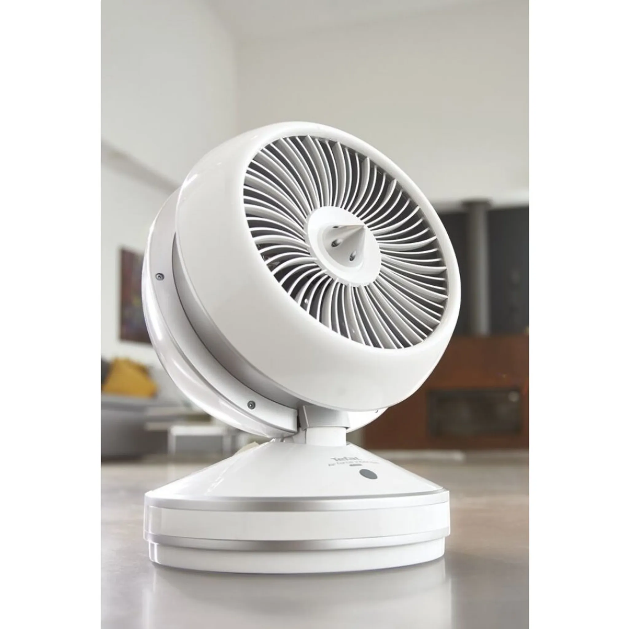 Тепловентилятор Tefal Air Force Intense HE7152F0