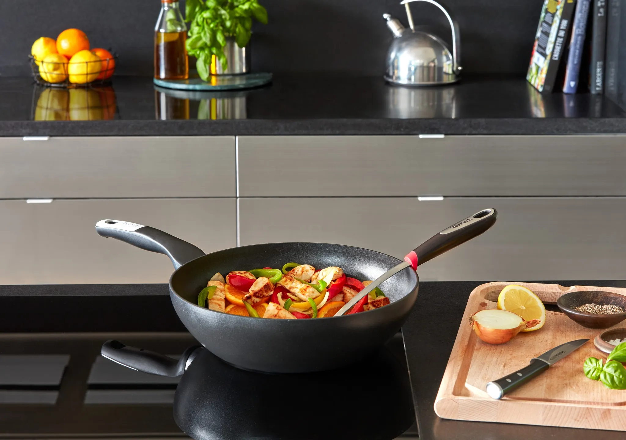 Индукционная сковорода-вок Tefal Unlimited 28 см G2551972