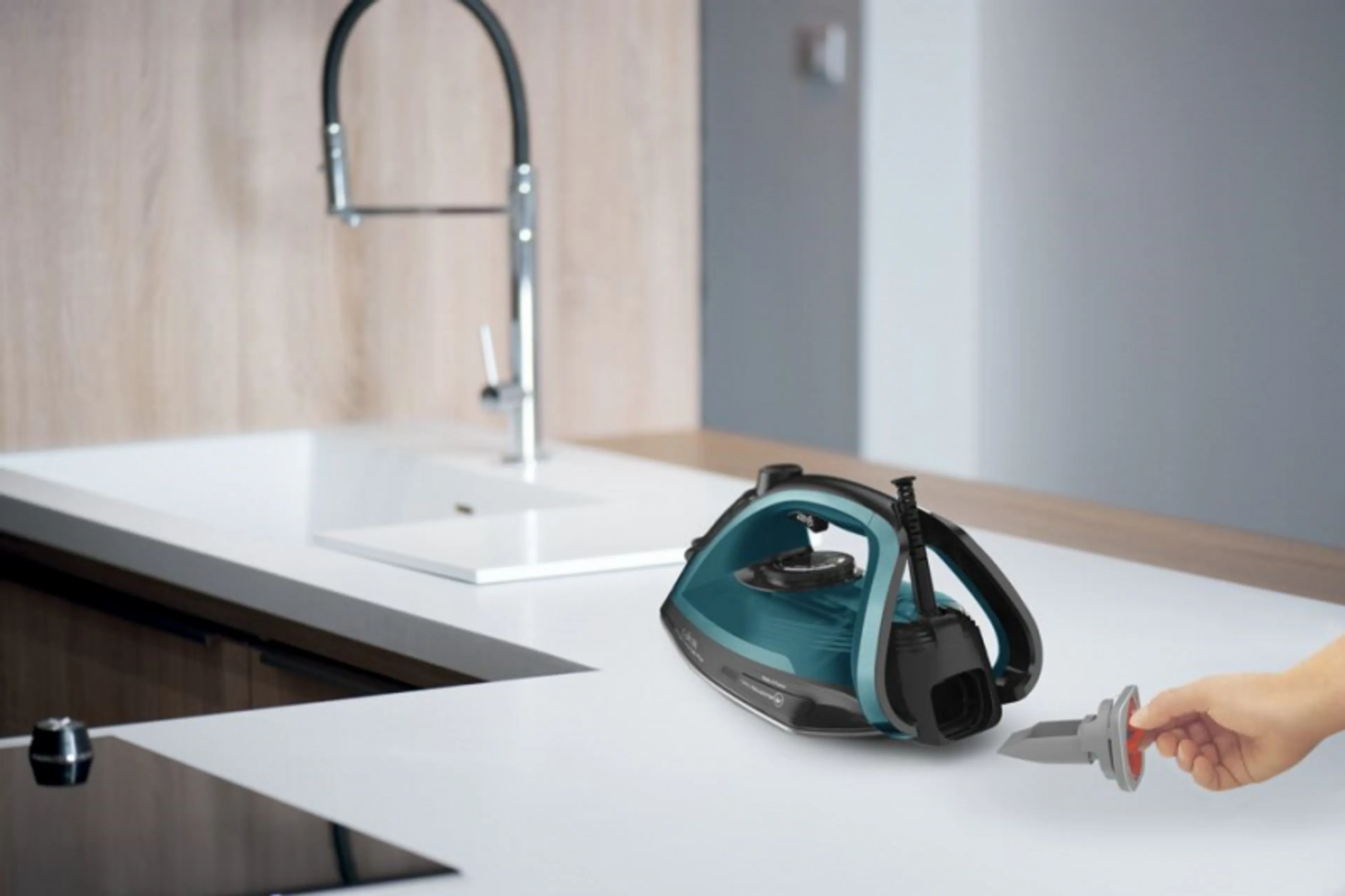 Утюг Tefal Ultragliss Plus FV6832E0