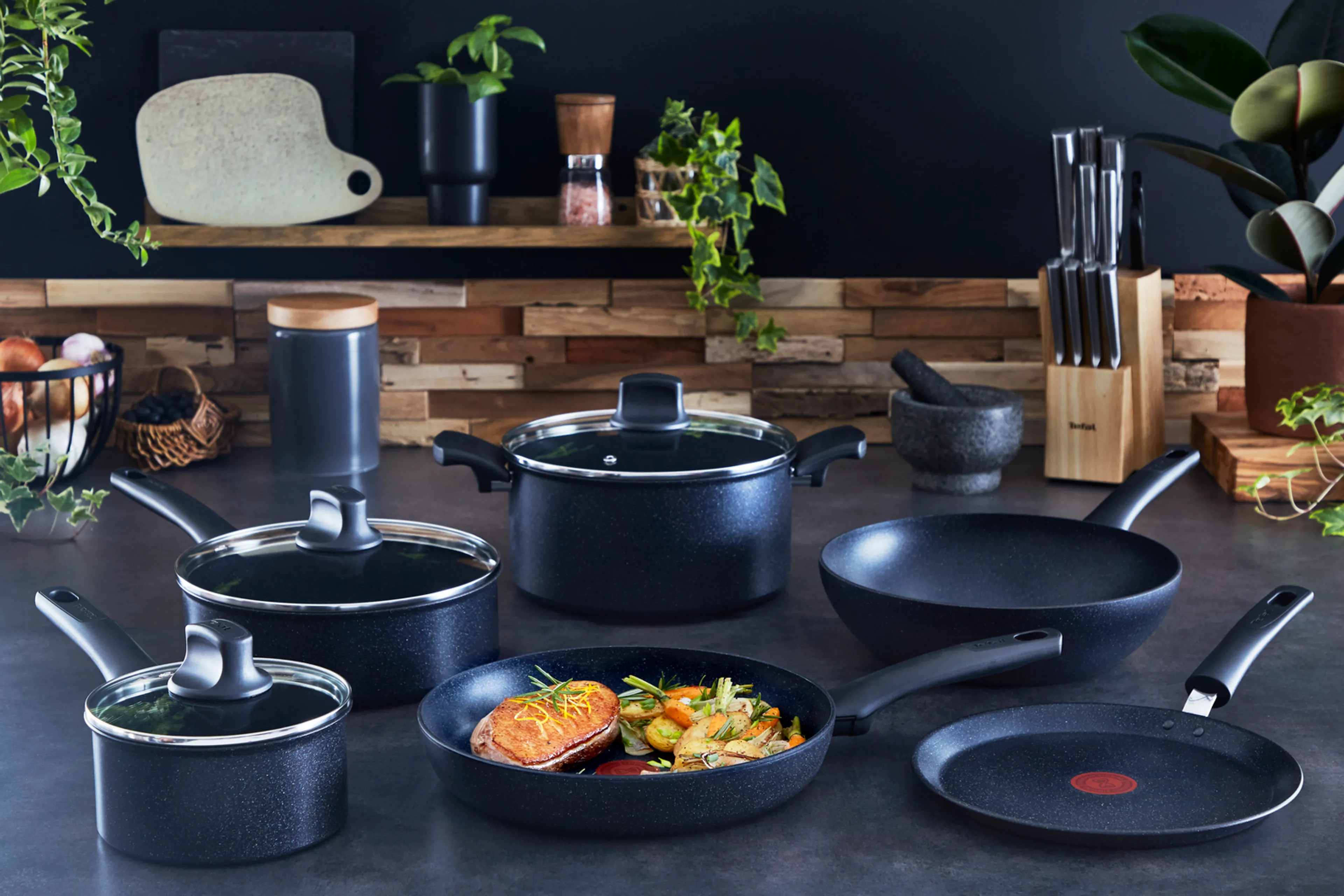 Сковорода Tefal Black Stone 26см G2810572