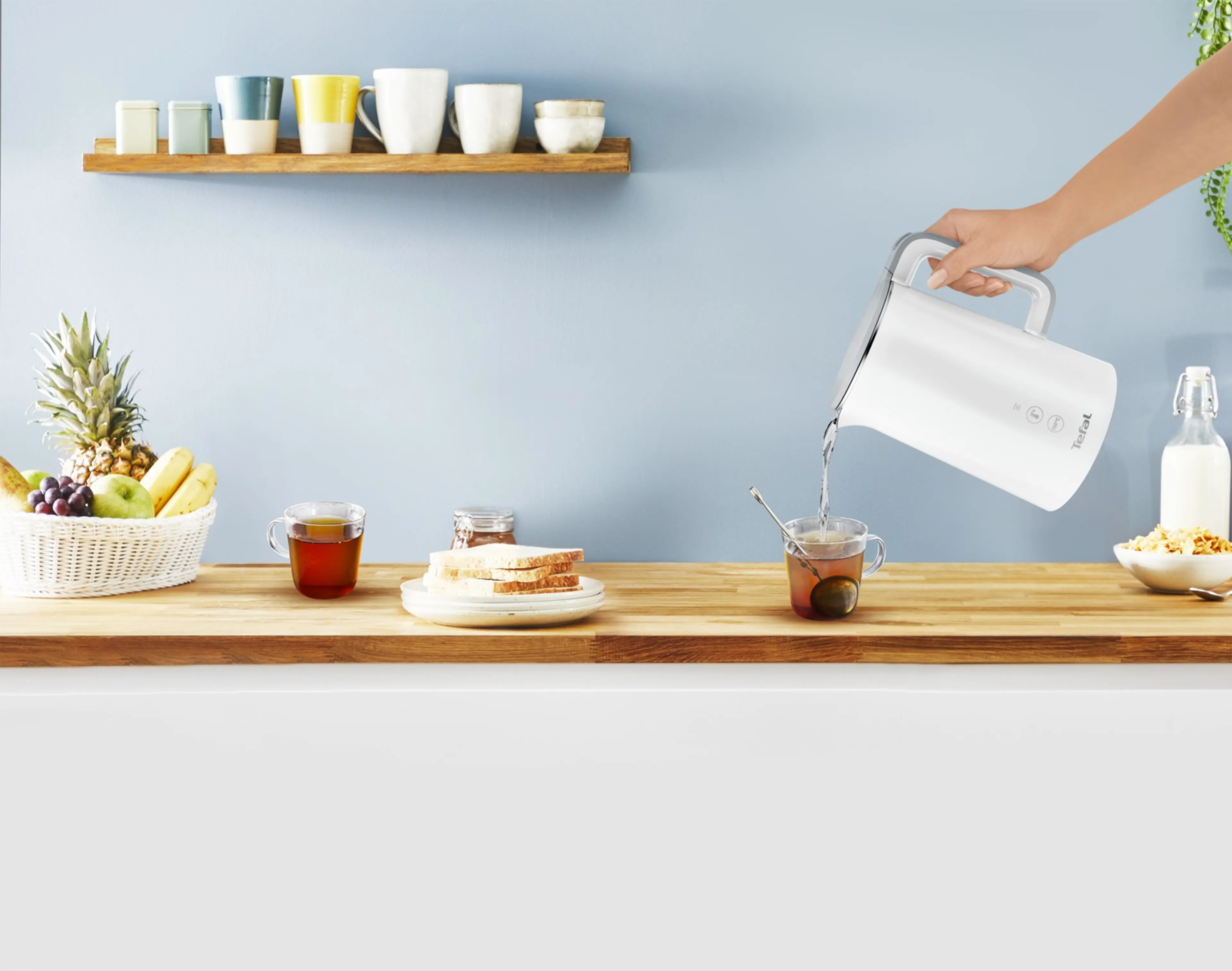 Электрический чайник Tefal Sense KO693110