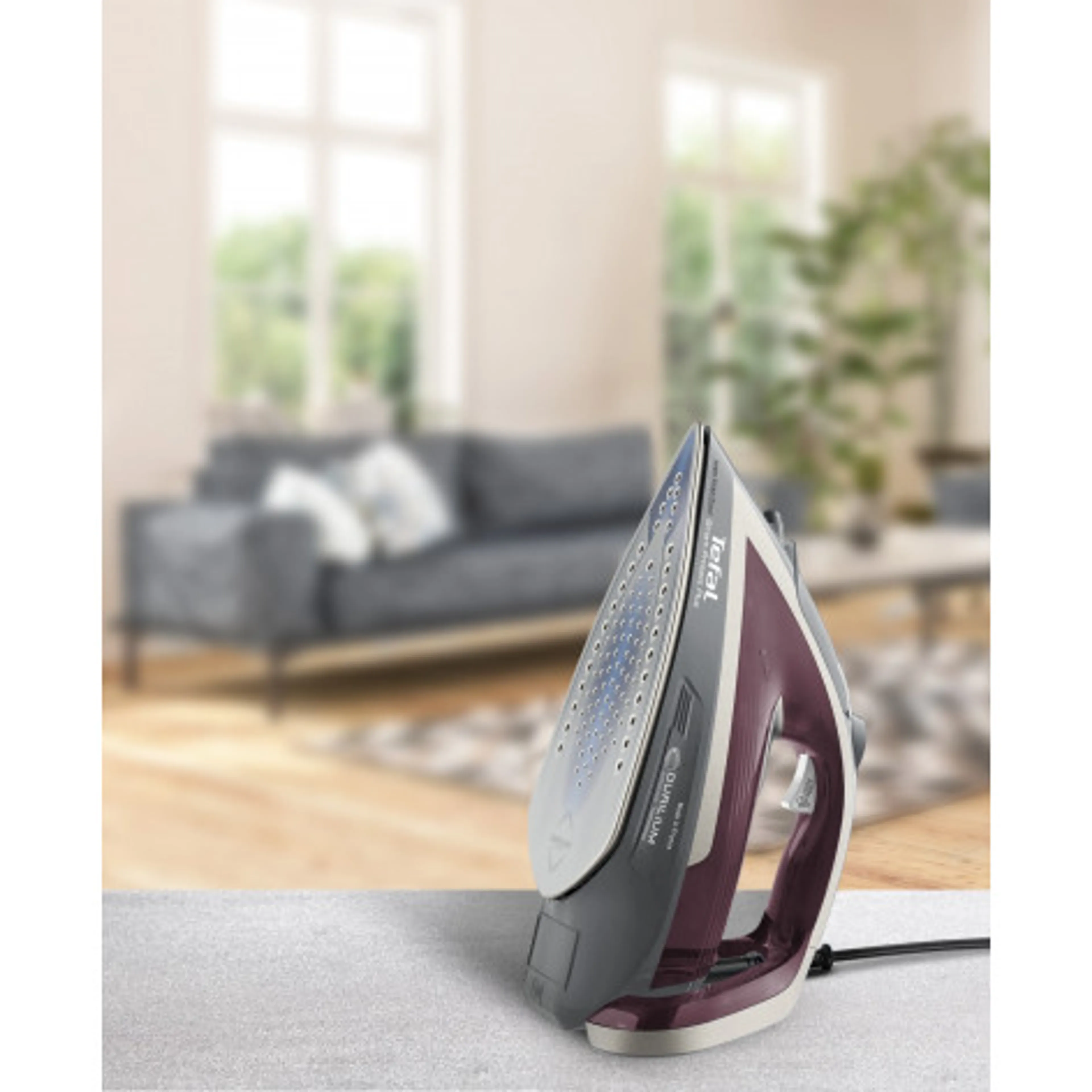 Утюг Tefal Smart Protect Plus FV6870E0