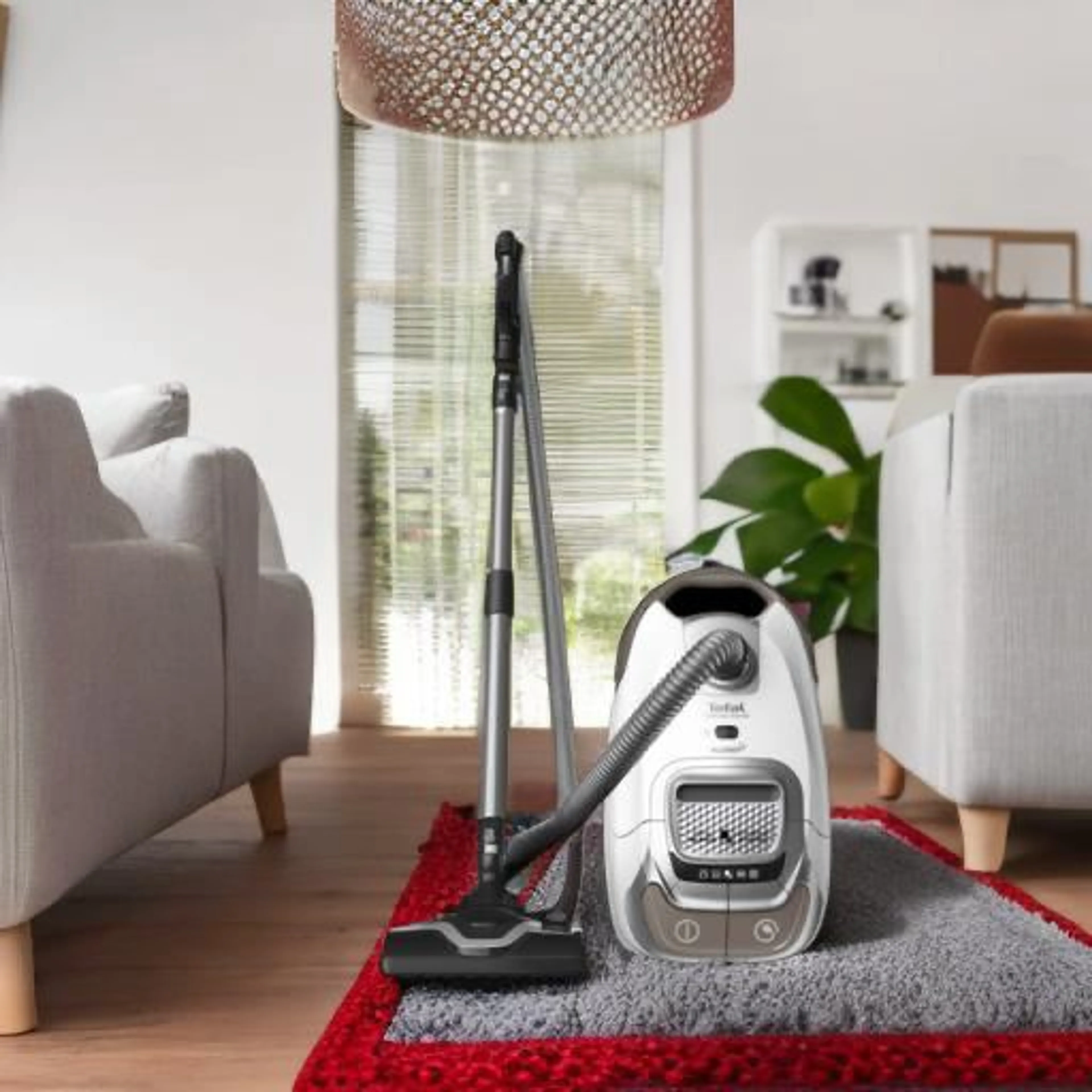 Пылесос с пылесборником Tefal Silence Force  TW7487EA