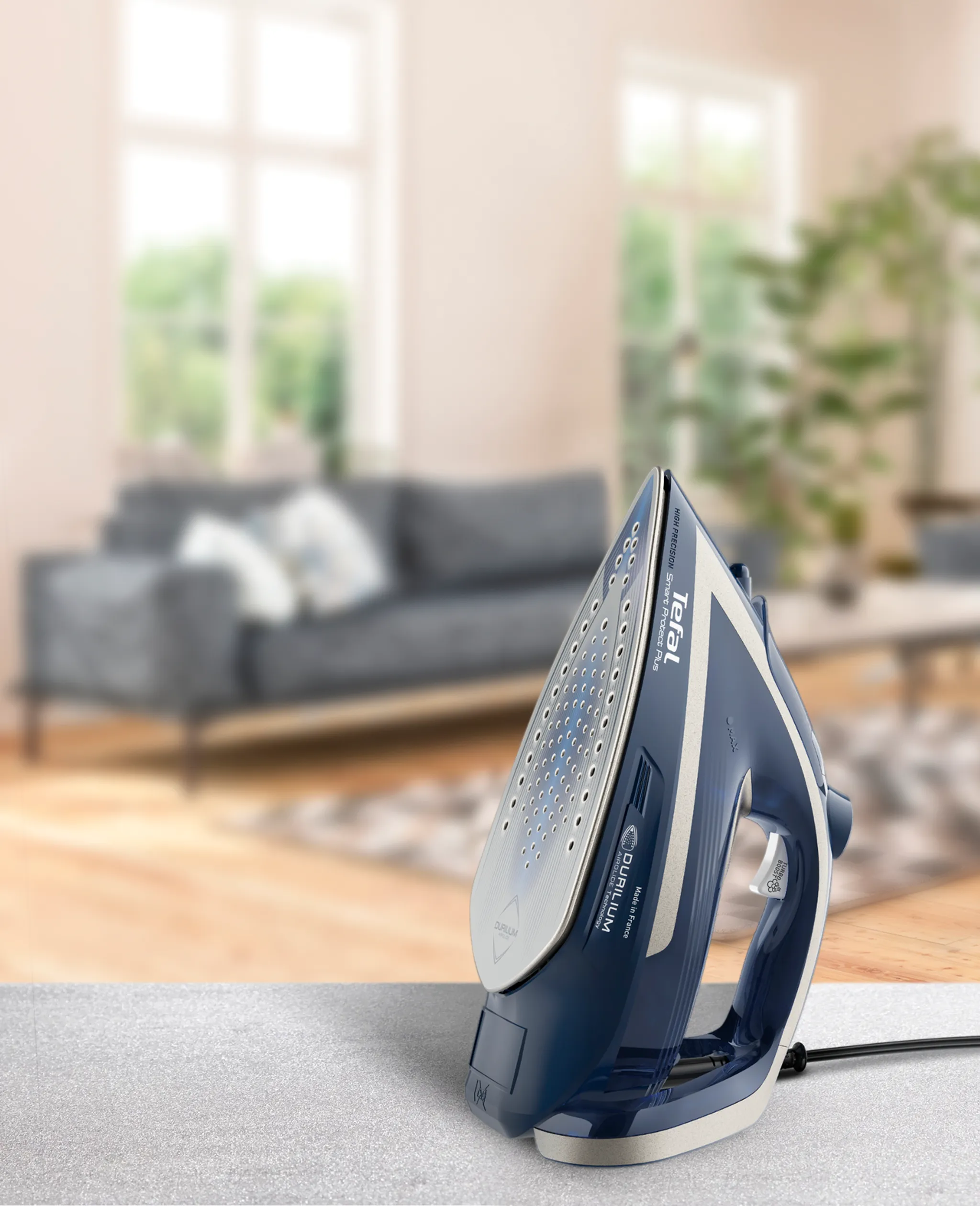 Утюг Tefal Smart Protect Plus FV6872E0