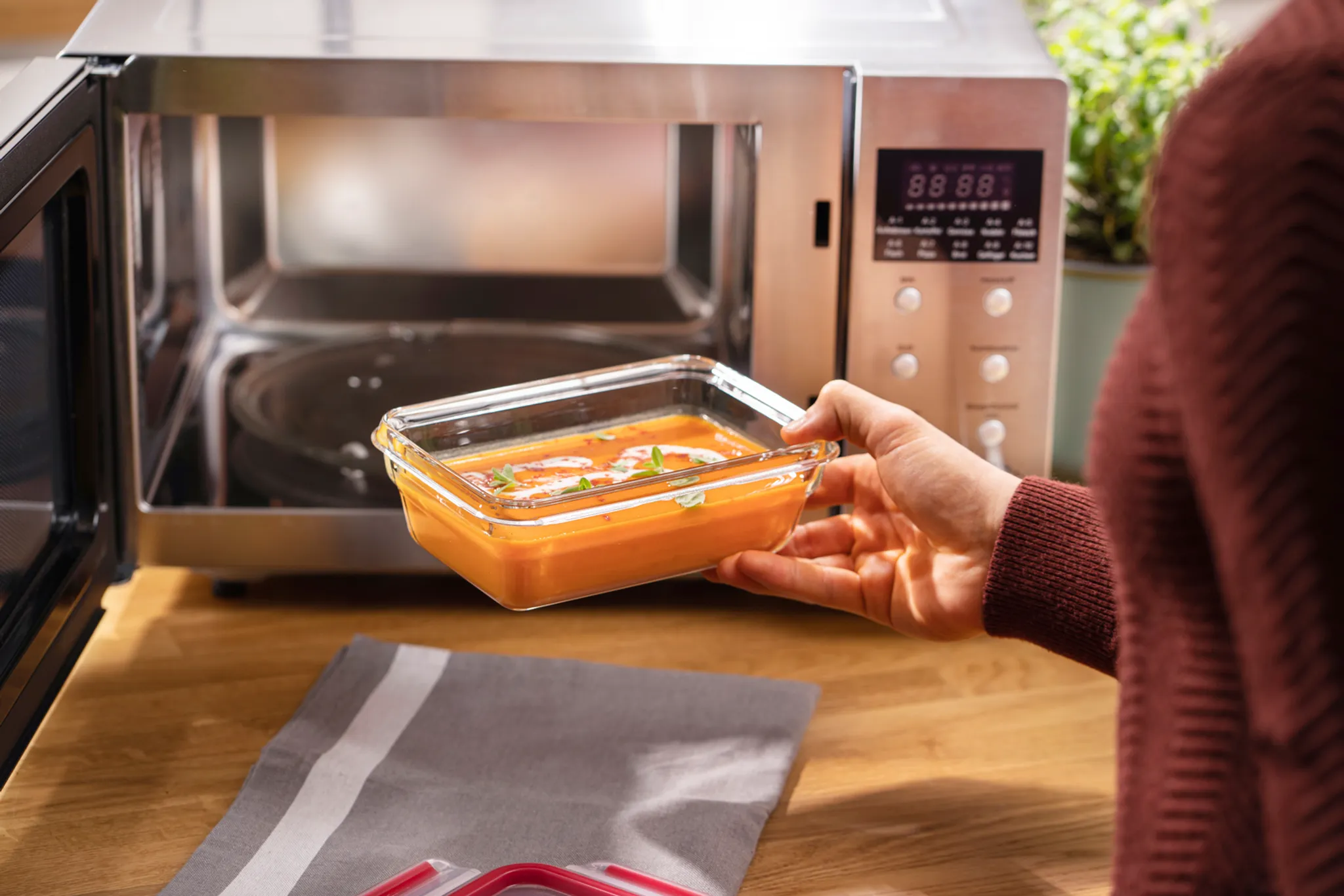 Стеклянный контейнер 0.7 л Tefal Masterseal Glass N1040610