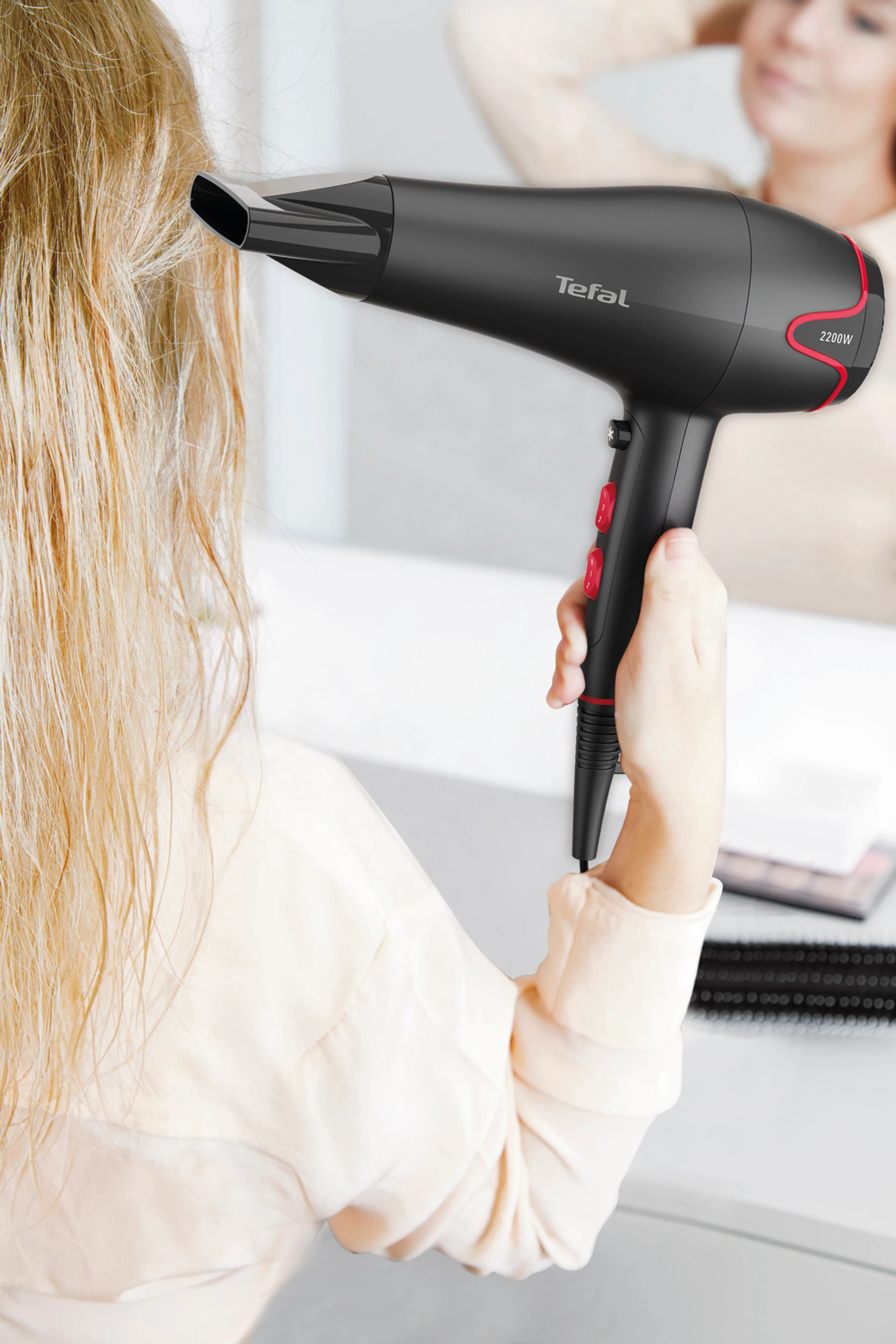 Фен Tefal Motion Dry HV5700D8