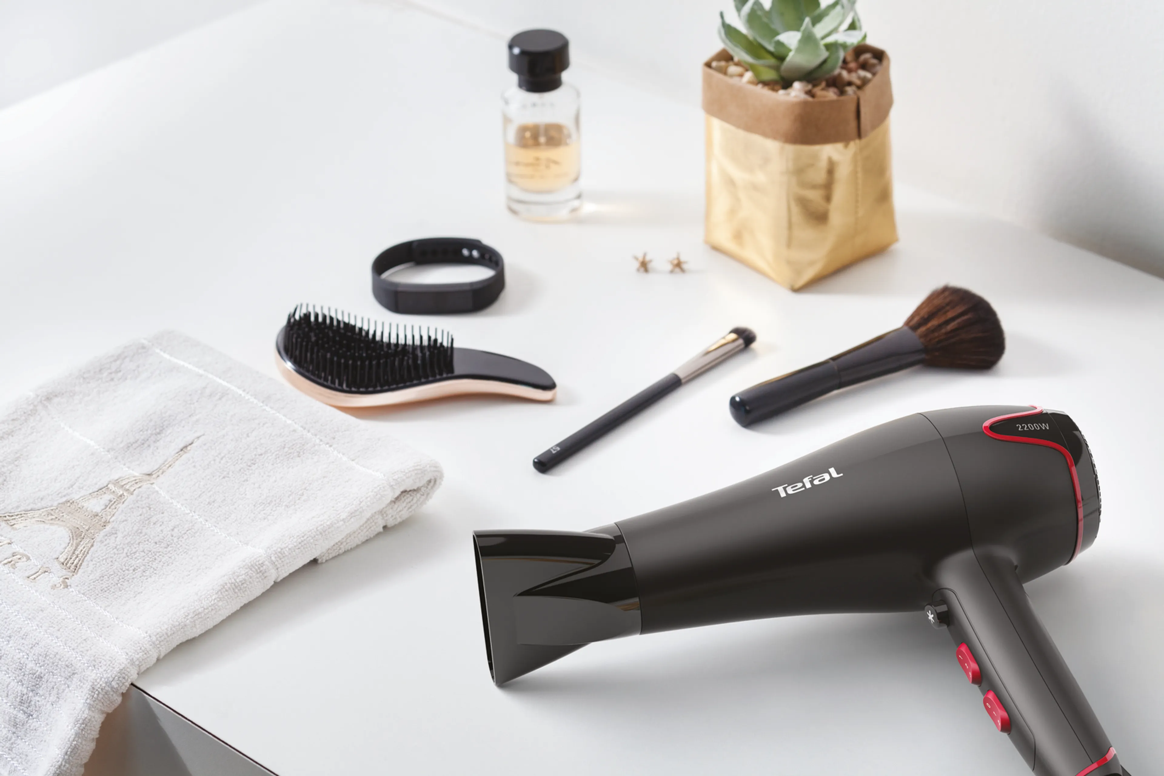Фен Tefal Motion Dry HV5700D8