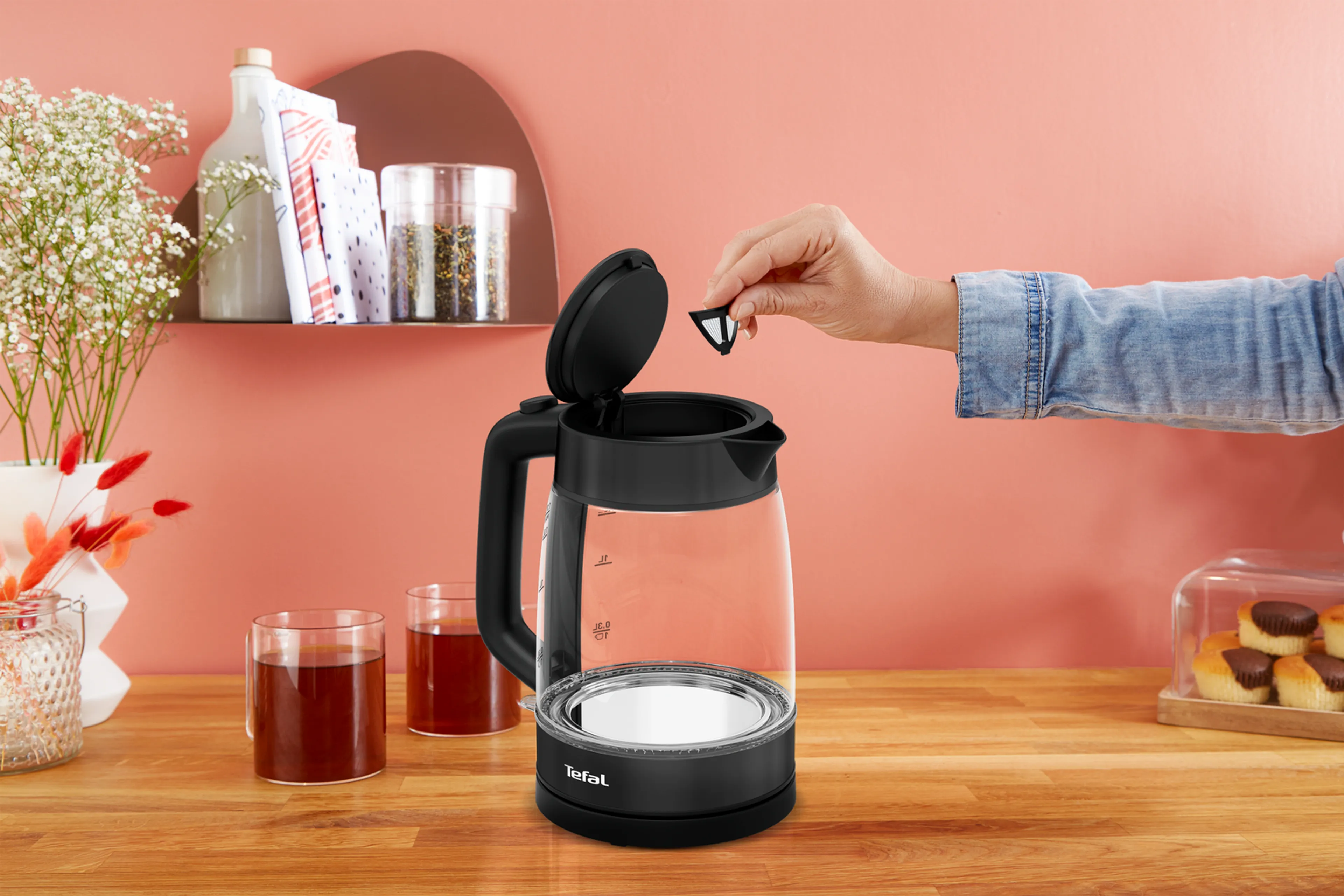 Электрический чайник Tefal KI840830