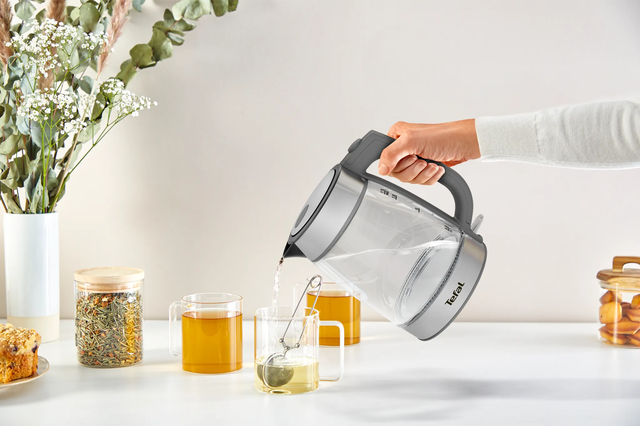Электрический чайник Tefal KI740B30