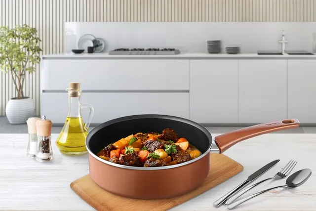 Сотейник с крышкой Tefal Maxima 24 см 04222224, цена 4699.00 руб. в ...