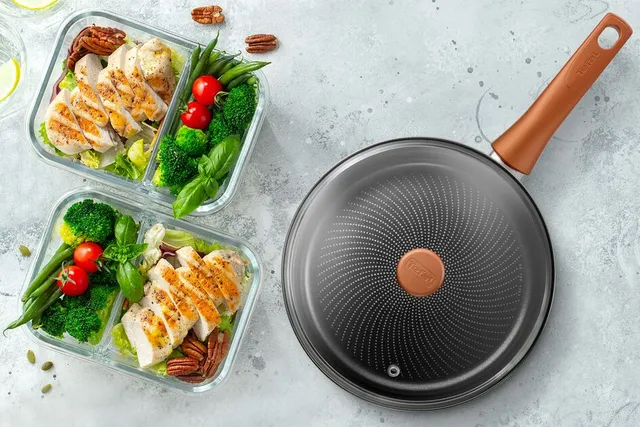 Сотейник с крышкой Tefal Maxima 24 см 04222224, цена 4699.00 руб. в ...