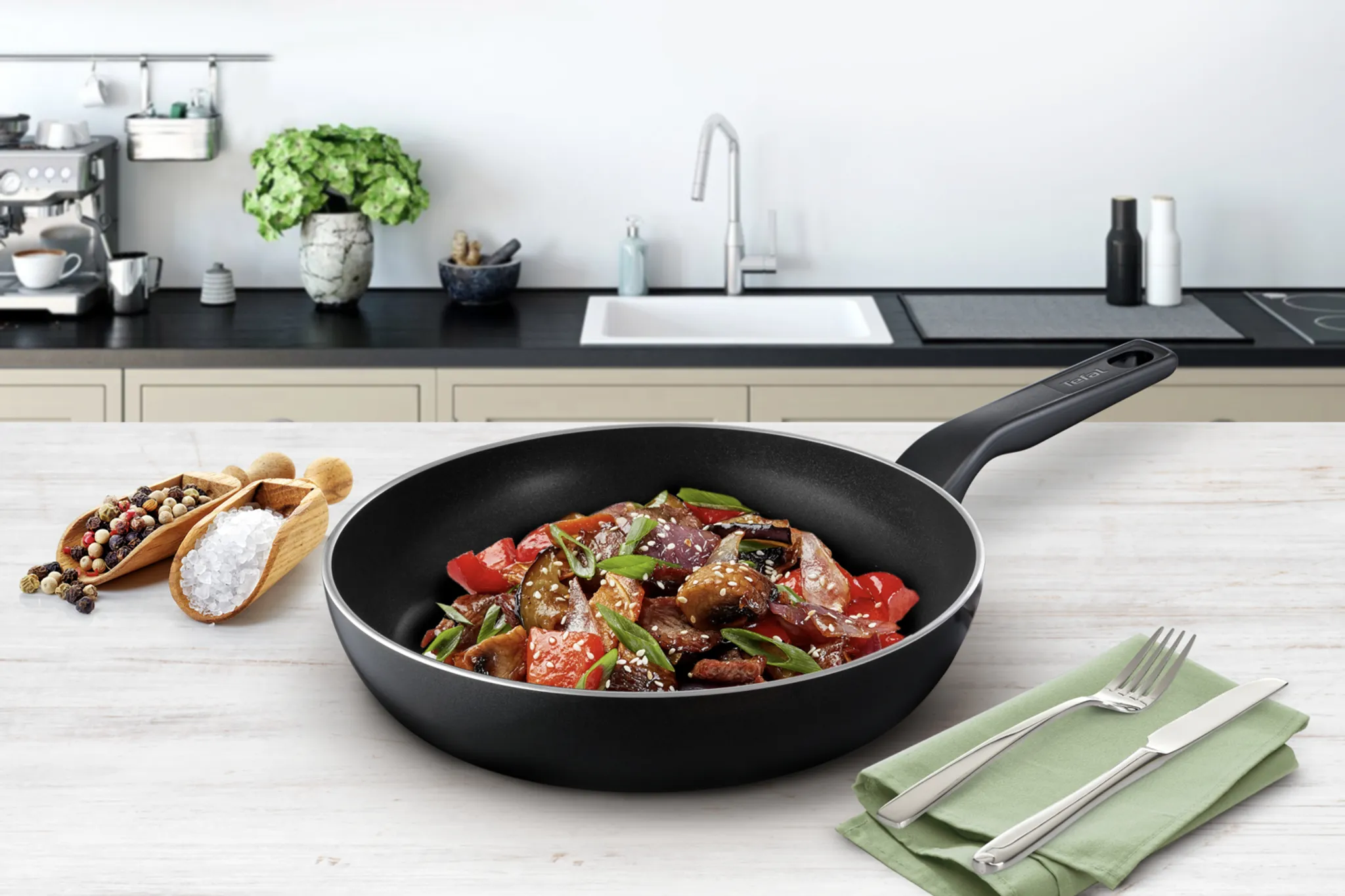 Сковорода Tefal Ultra+ 22 см 04223122