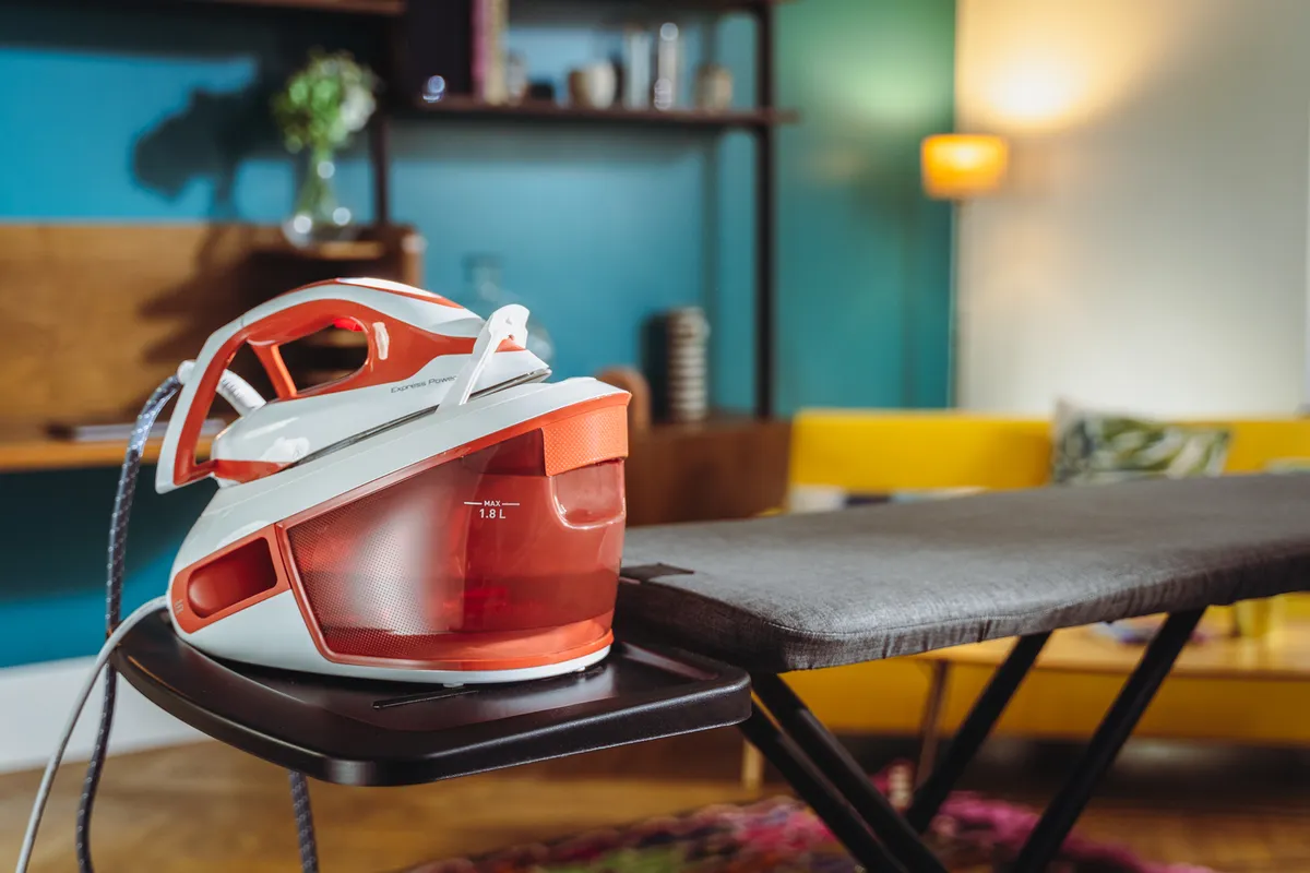 Парогенератор Tefal Express Power SV8110E0 Красный