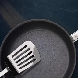 Сковорода WMF PermaDur Advance 24 см