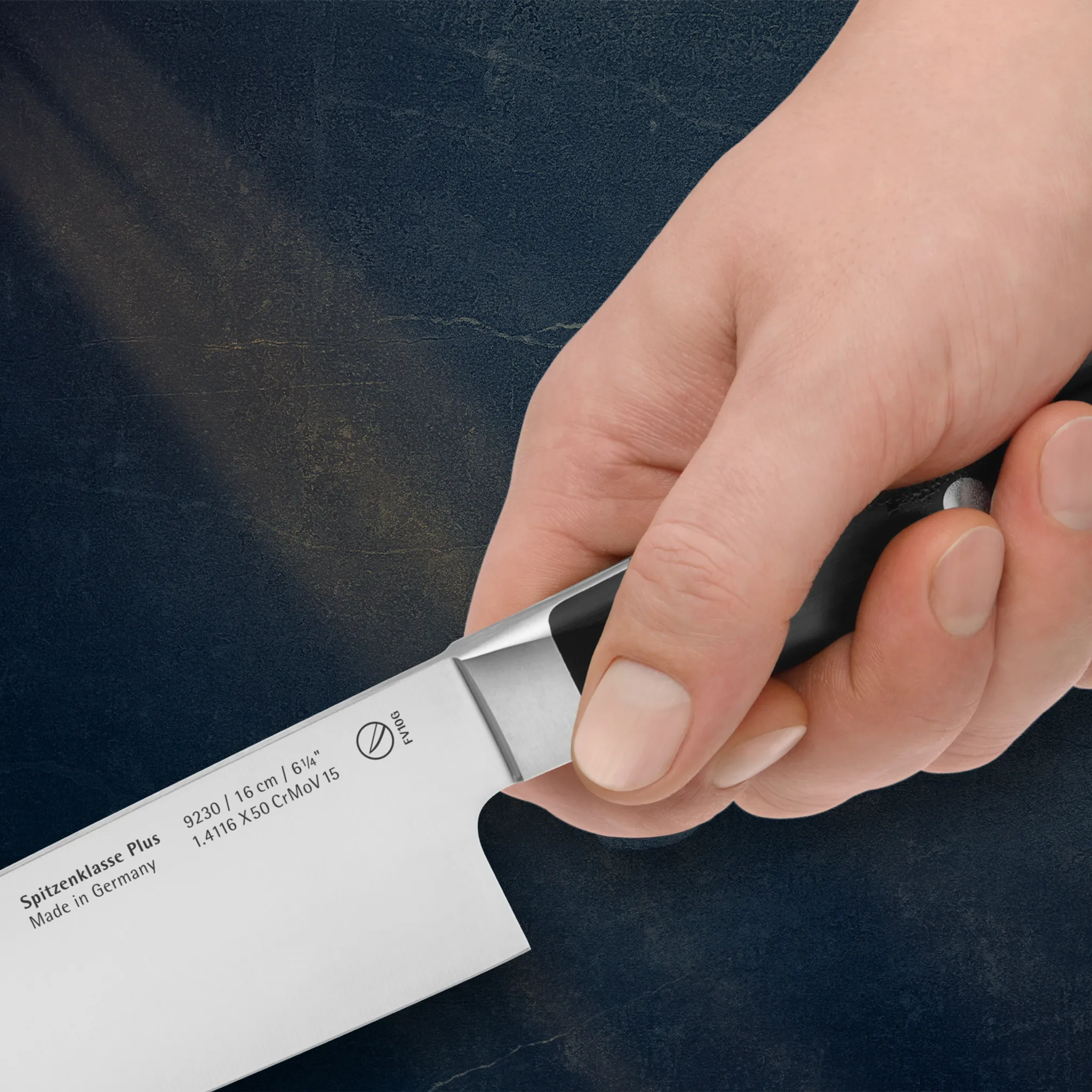 Нож Сантоку WMF Spitzenklasse 16 см