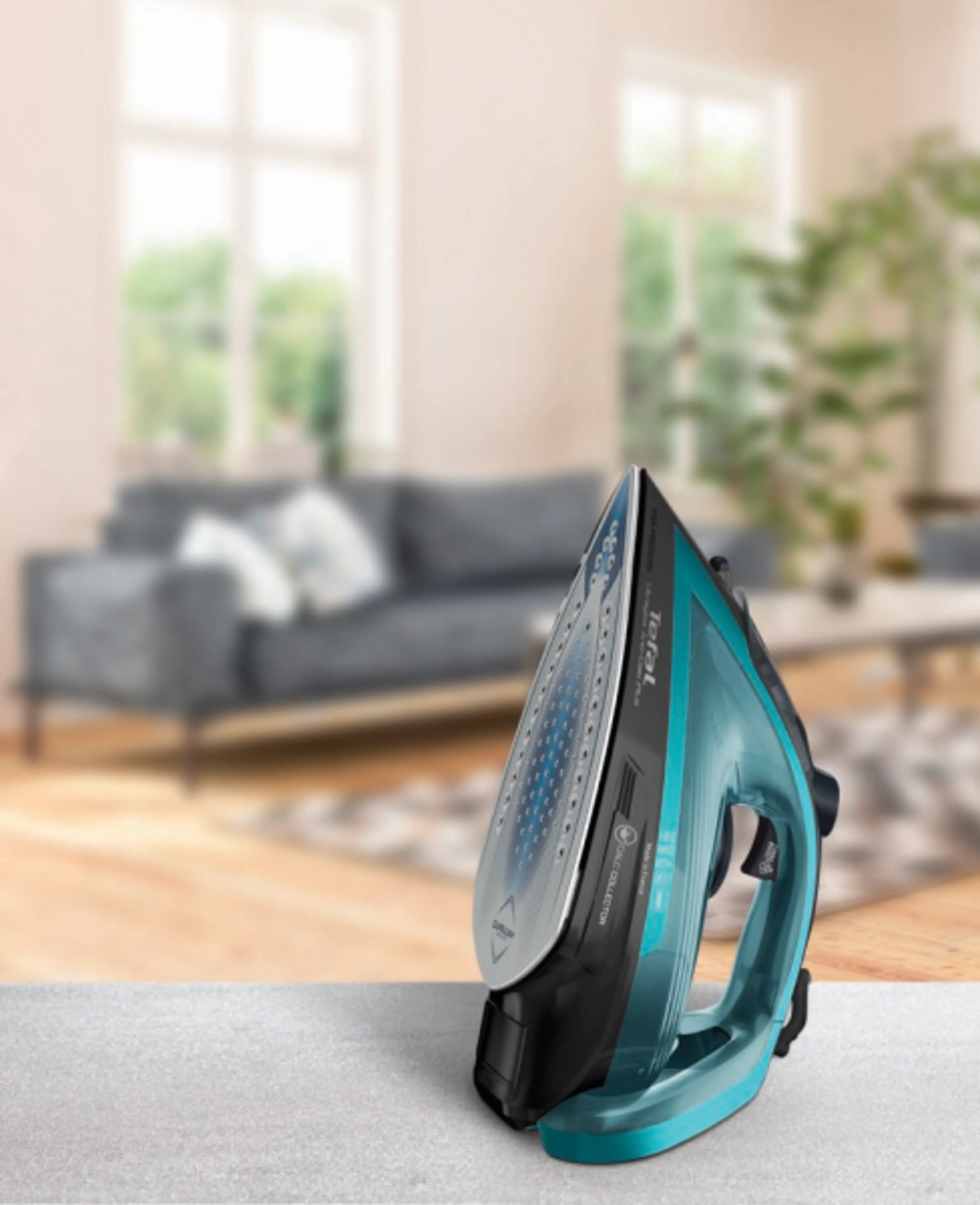 Паровая система Tefal Care For You YT2020E0 + Утюг Tefal Ultragliss Plus FV6832E0