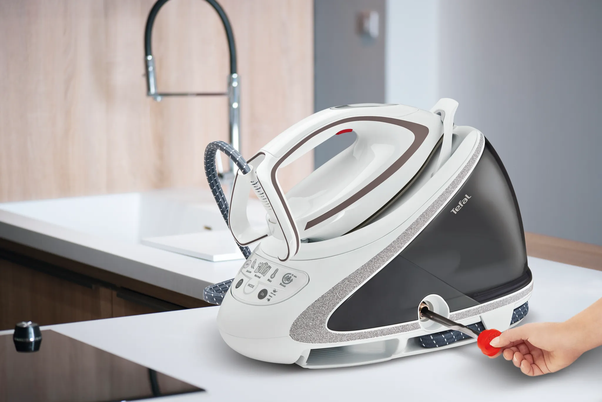 Парогенератор Tefal Pro Express Ultimate GV9567E1