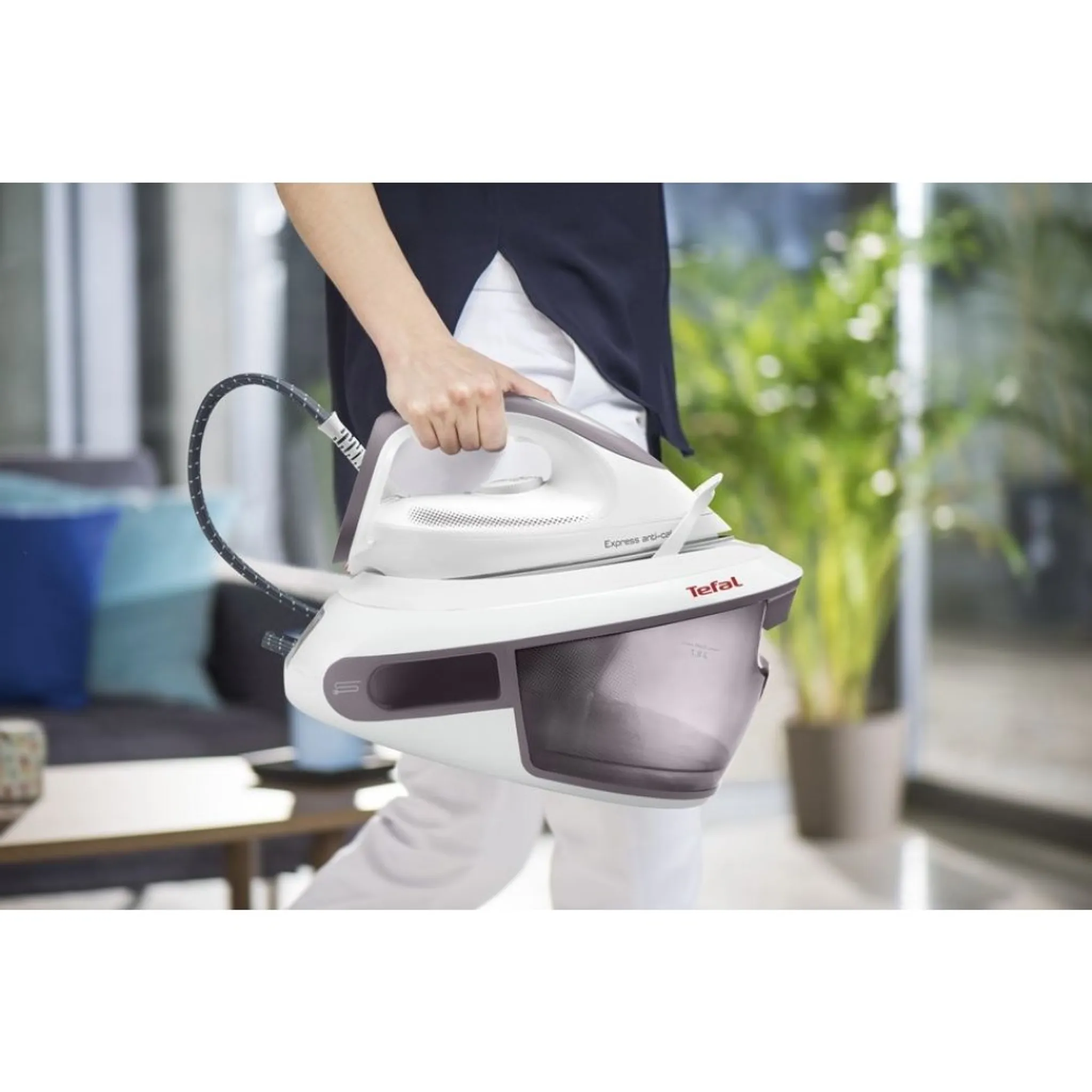 Парогенератор Tefal Express Anti-Calc SV8011E0